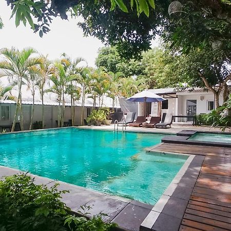 Kos 168 Jimbaran Hotel Екстериор снимка