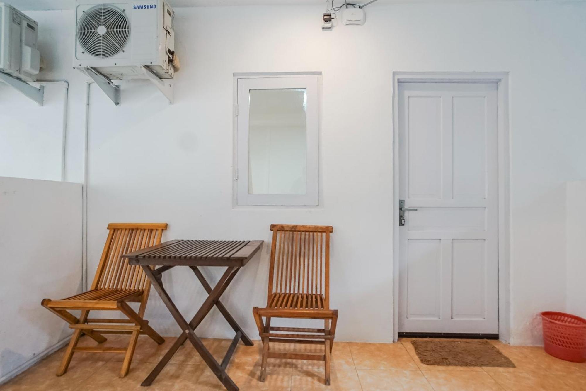 Kos 168 Jimbaran Hotel Екстериор снимка