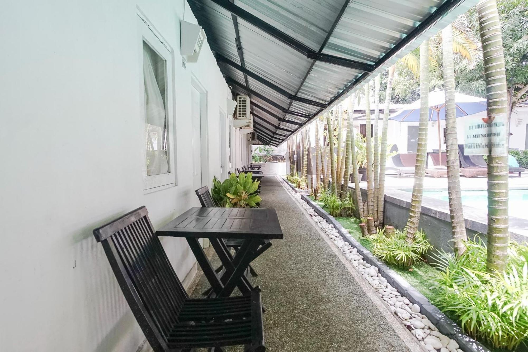 Kos 168 Jimbaran Hotel Екстериор снимка