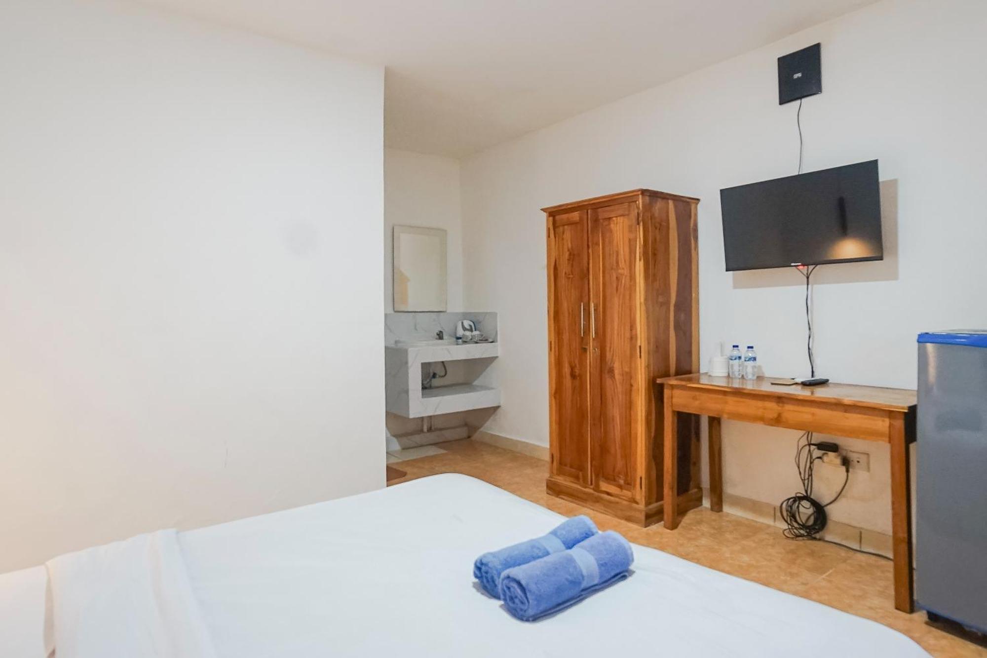 Kos 168 Jimbaran Hotel Екстериор снимка