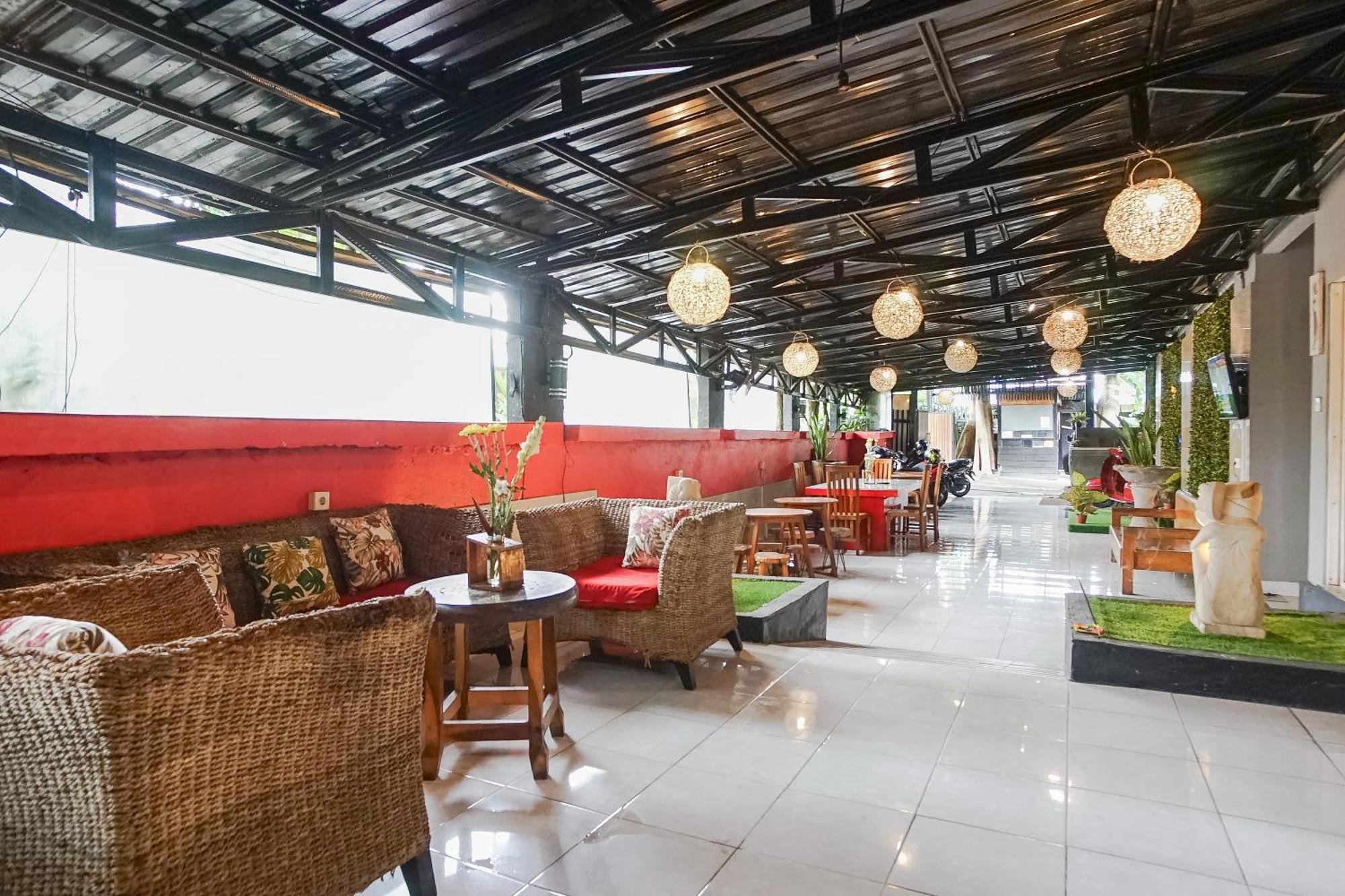 Kos 168 Jimbaran Hotel Екстериор снимка