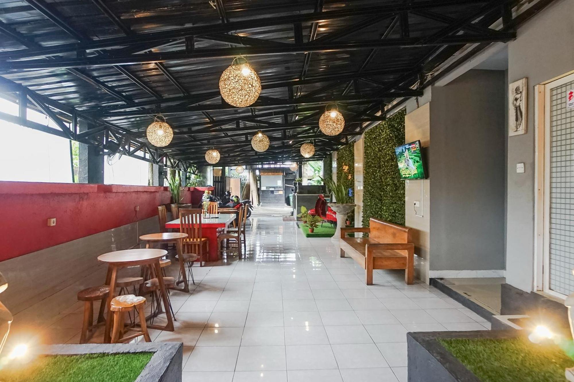 Kos 168 Jimbaran Hotel Екстериор снимка